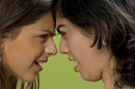 Γυναίκες πιάστηκαν στα χέρια στο κέντρο του Αγρινίου