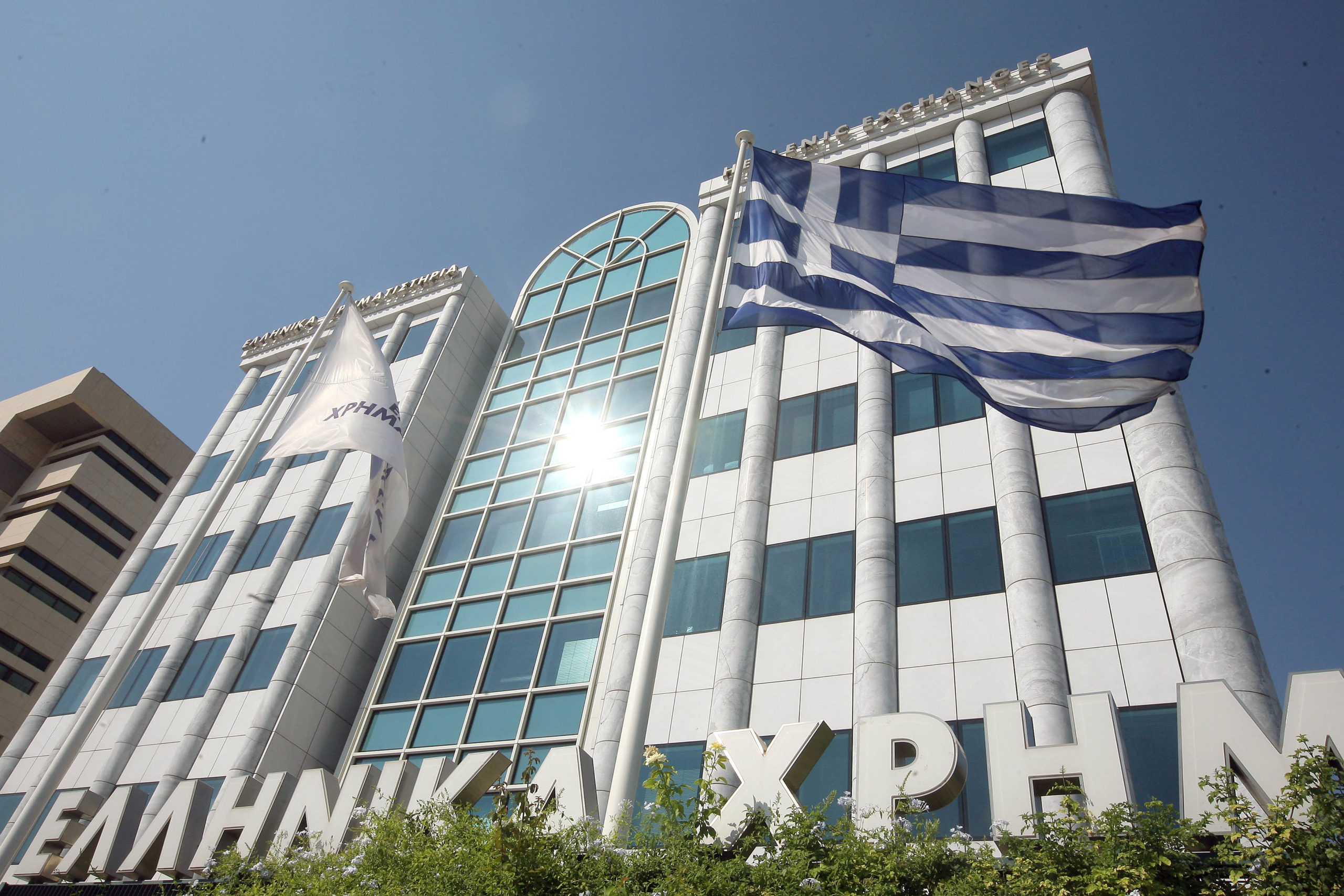 Forbes: Το «ράλι» του ελληνικού χρηματιστηρίου