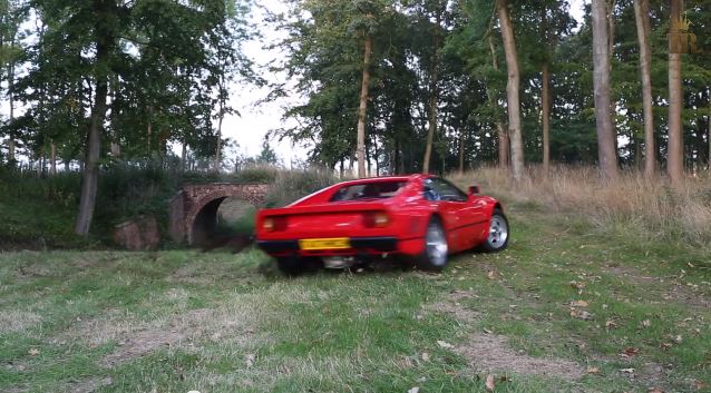ΒΙΝΤΕΟ-Μία Ferrari 288… στα χωράφια
