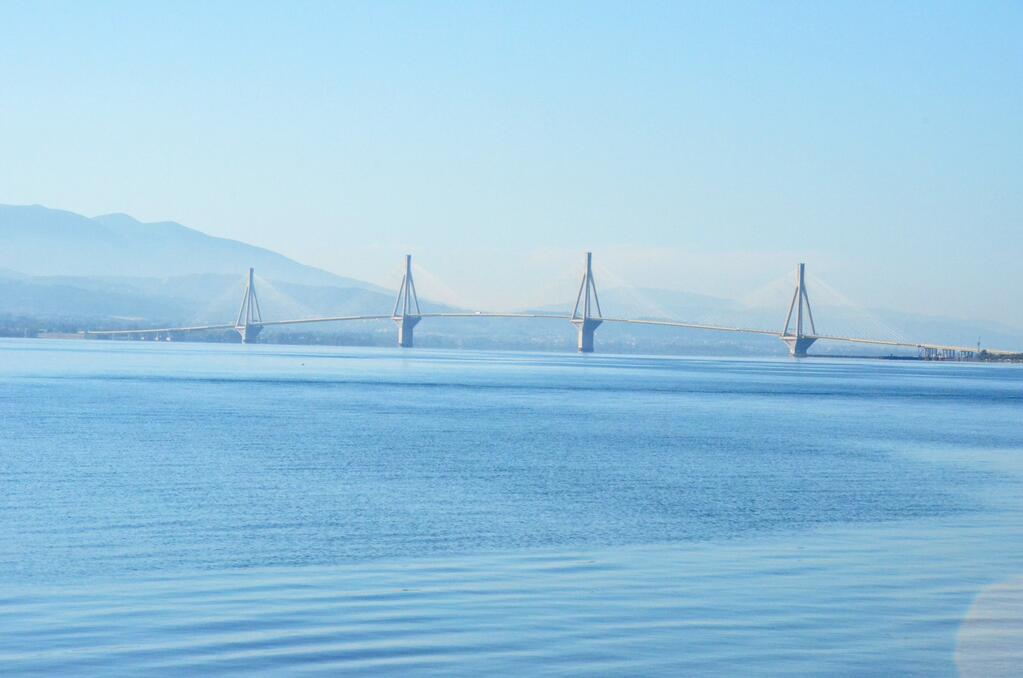 Διαψεύδεται η απόπειρα αυτοκτονίας στη γέφυρα Ρίου Αντιρρίου