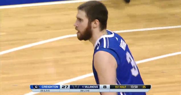 ΒΙΝΤΕΟ-Εννιά στα εννιά τρίποντα με το… καλημέρα