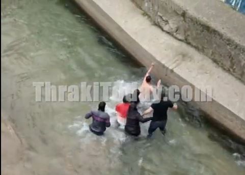 ΒΙΝΤΕΟ-Έδωσαν “μάχη” για τον σταυρό στην Ξάνθη