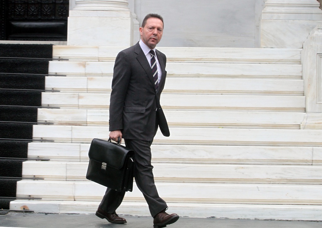 Στις Βρυξέλλες ο Στουρνάρας