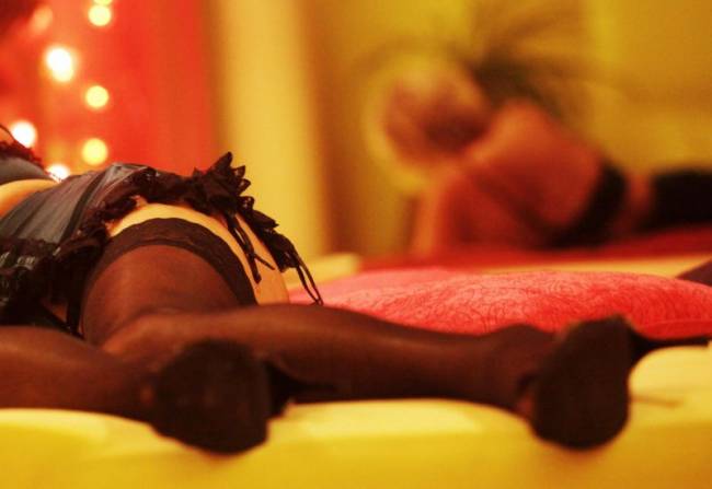 «Εκδίδομαι για να στηρίξω τα παιδιά μου»