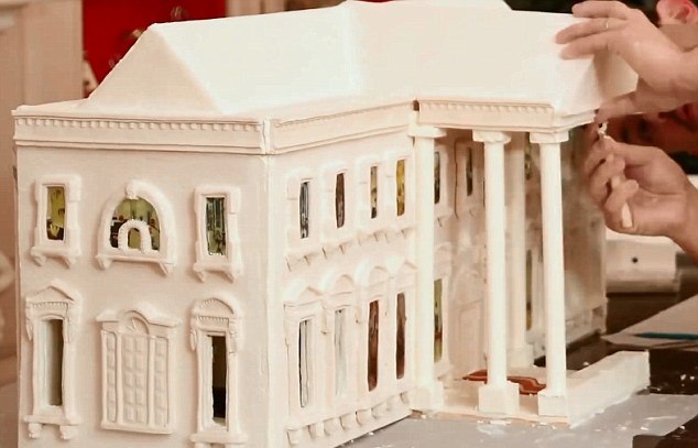 BINTEO- Ο Λευκός Οίκος έγινε μπισκοτόσπιτο