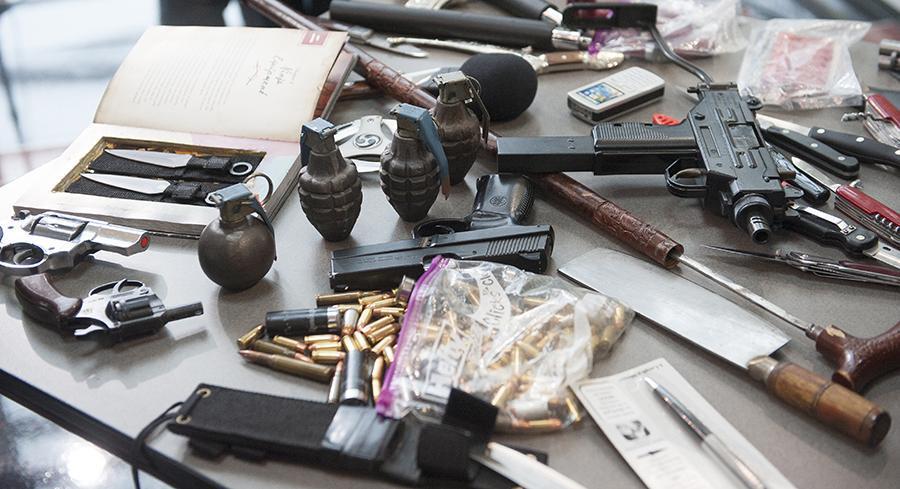 ΗΠΑ: Οπλοστάσιο τα αεροδρόμια