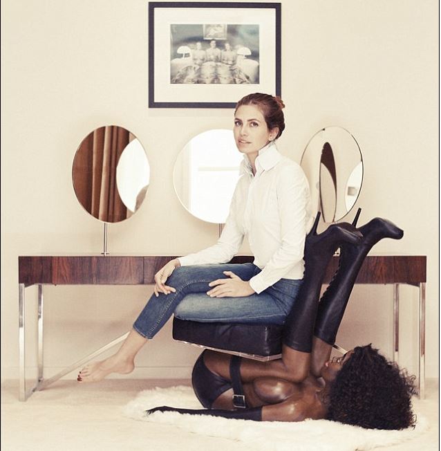 ΦΩΤΟ- Χαμός με φωτογραφία της συντρόφου του Αμπράμοβιτς