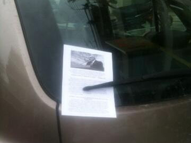 ΦΩΤΟ-Αυτό είναι το φυλλάδιο που μοίραζαν τα μέλη της Χ.Α