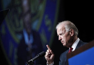 Μπάιντεν: Σταματήστε τις συγκρούσεις στο Κίεβο