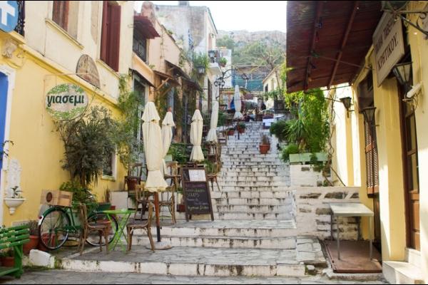 Στα αζήτητα τα «φιλέτα» της Πλάκας