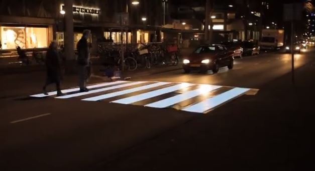 ΒΙΝΤΕΟ-Πρωτοποριακή διάβαση πεζών