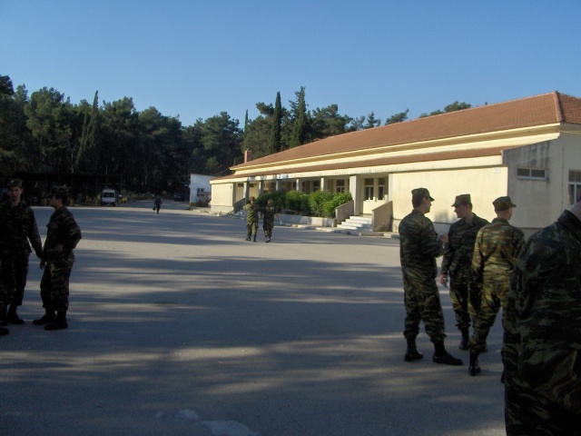 Σε ιδιώτες τα ΚΨΜ στα στρατόπεδα