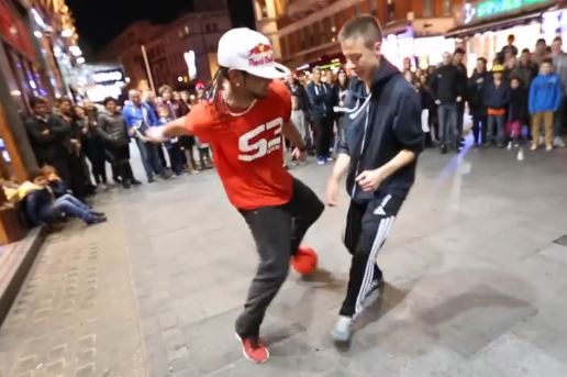 ΒΙΝΤΕΟ-Ο «Ροναλντίνιο» του πεζοδρομίου