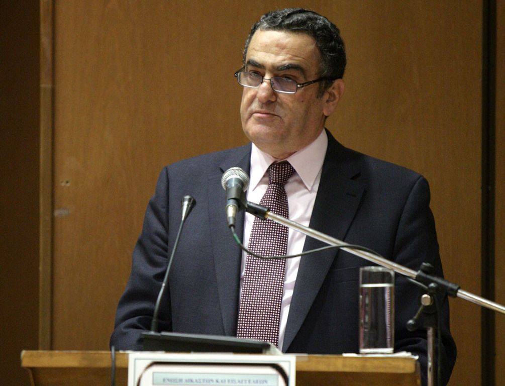 ΒΙΝΤΕΟ-Αθανασίου:Θα έπρεπε να παρακολουθείται ο Ξηρός στην άδειά του