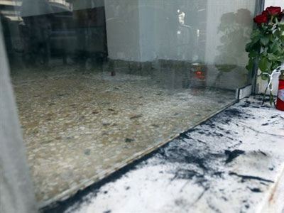 Xρυσαυγίτες έκαναν έφοδο στο σημείο της δολοφονίας Φύσσα