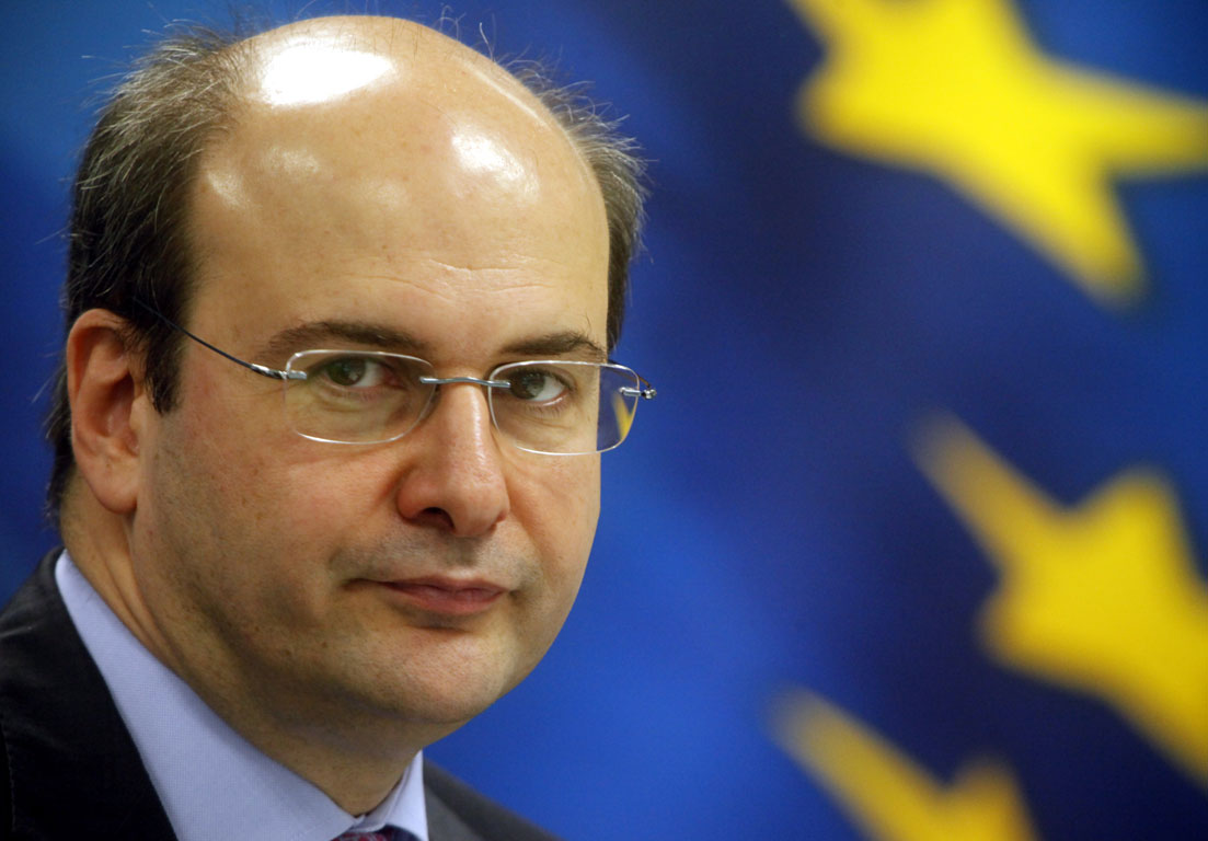 Χατζηδάκης: “Προτεραιότητα μας η βιομηχανική πολιτική”