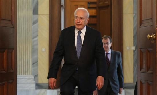 «Δεν τίθεται θέμα παραίτησης του Προέδρου»