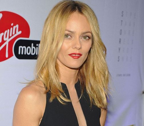 ΦΩΤΟ-Αγνώριστη μετά τον χωρισμό