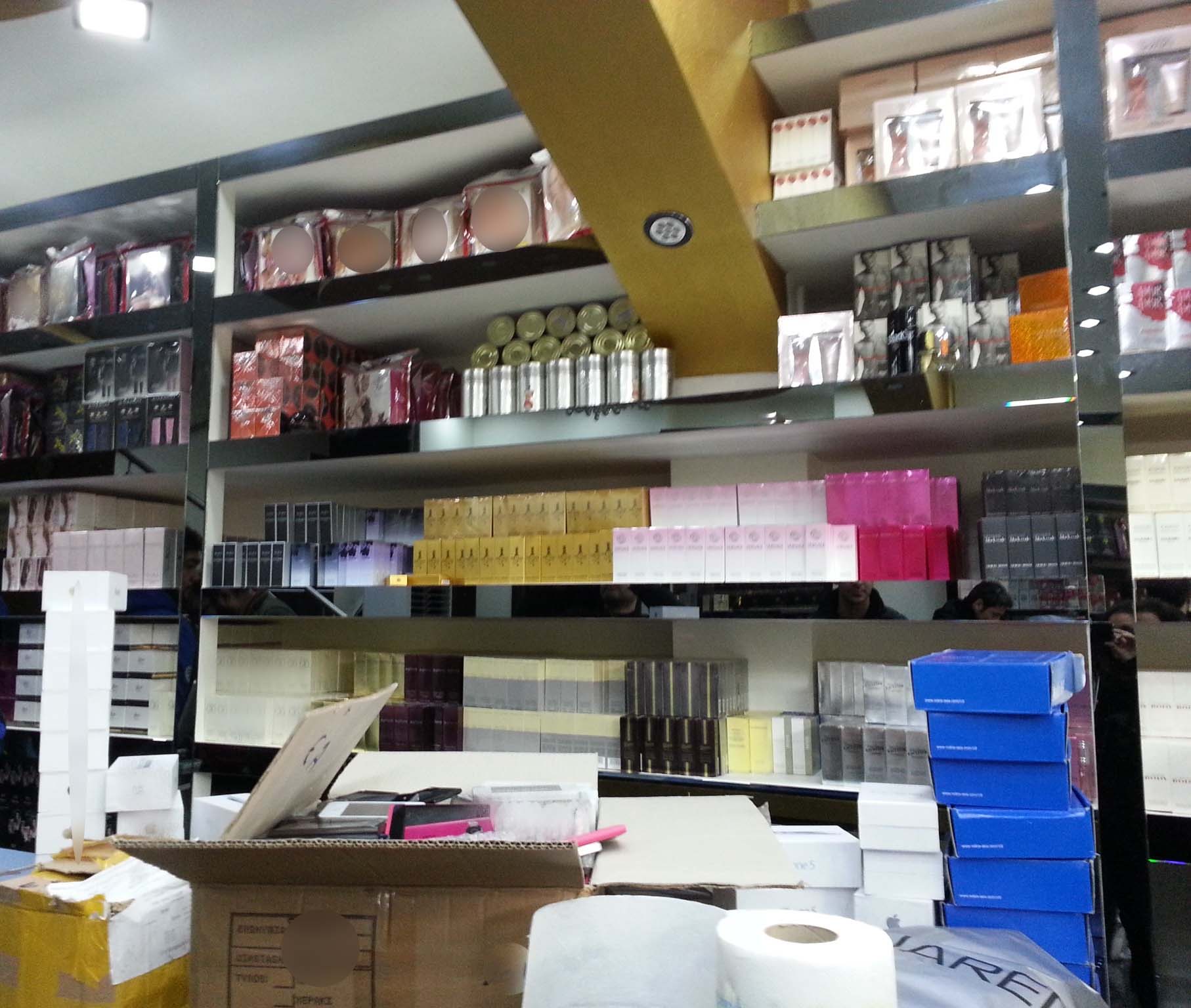 ΦΩΤΟ-Θα γέμιζαν την αγορά απομιμήσεις