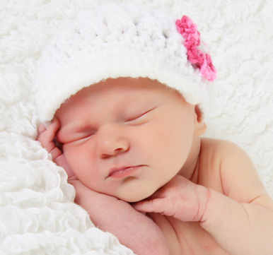 Χανιά: Κοριτσάκι το πρώτο παιδί του 2014