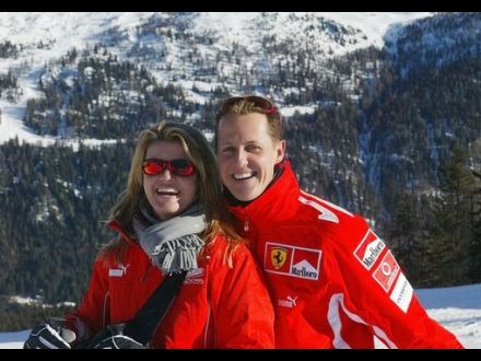 Κορίνα Σουμάχερ: Αφήστε μας ήσυχους