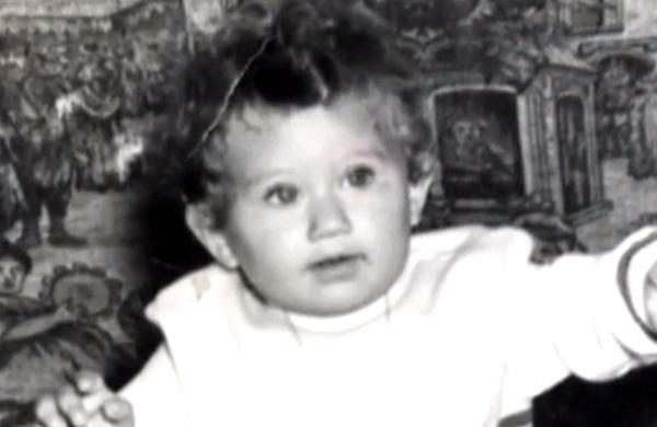 ΦΩΤΟ-Ποιο είναι το κοριτσάκι της φωτογραφίας;