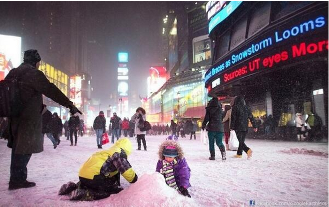 ΦΩΤΟ-Χιονάνθρωποι στην Times Square