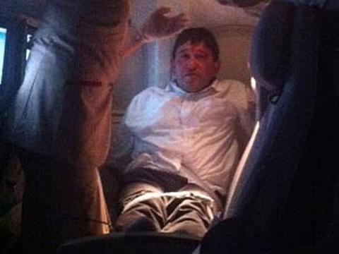 Έδεσαν επιβάτη αεροπλάνου γιατί ήθελε να καπνίσει