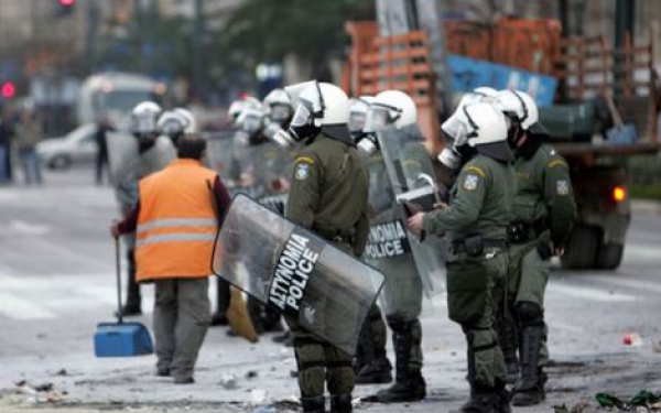 Σήμερα η δίκη των 18 αστυνομικών που κατηγορούνται για βαναυσότητα