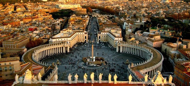 Έκρηξη στο Βατικανό πριν από… τον Ολάντ