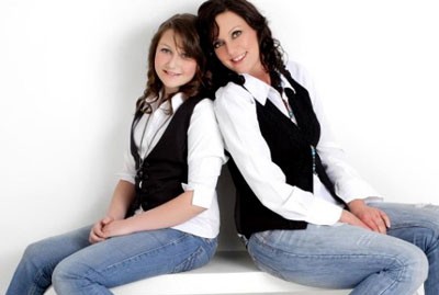 Όταν η κόρη… ζηλεύει τη μαμά