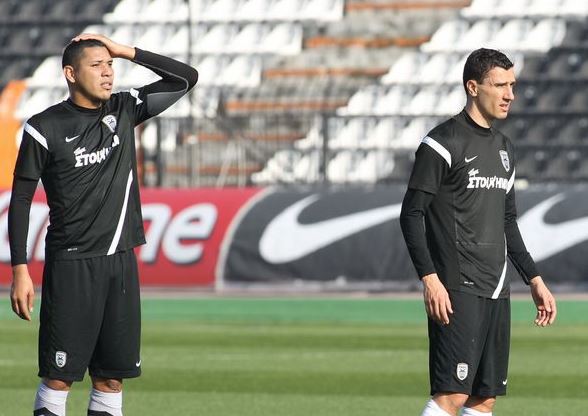 Μάρτενς και… Κάτσε για την πρόκριση