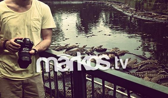 ΦΩΤΟ-Τραγουδιστής έκανε Πρωτοχρονιά μαζί με κροκόδειλους