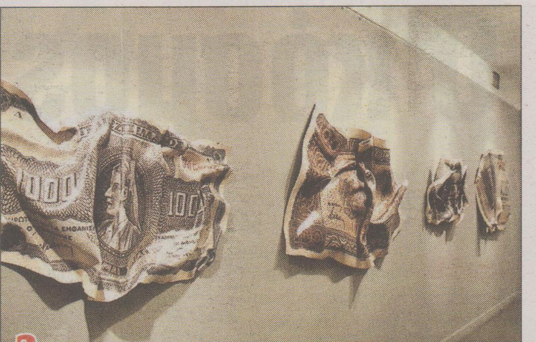 ΦΩΤΟ-Γκαλερί γέμισε με… δραχμές