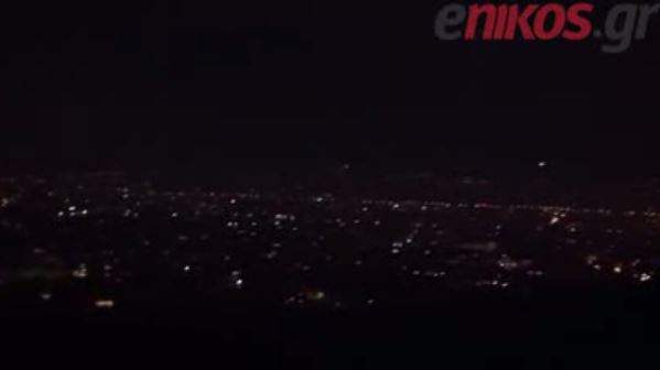 ΒΙΝΤΕΟ-Τα πυροτεχνήματα στην Αθήνα από… ψηλά
