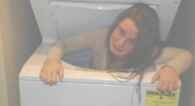 ΒΙΝΤΕΟ-Πλήρωσε το κρυφτό στο πλυντήριο
