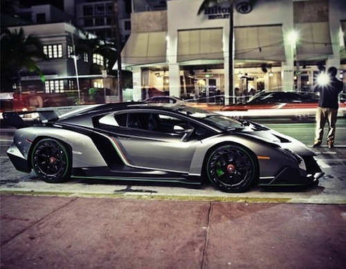 ΒΙΝΤΕΟ-Αγόρασε Lamborghini $4 εκατ. με…delivery