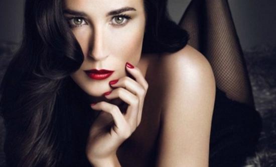 ΦΩΤΟ-Νέος χρόνος, νέος έρωτας για την Demi Moore