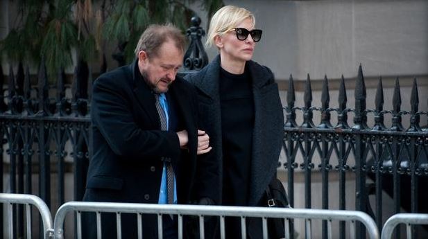 Σε στενό κύκλο η κηδεία του Χόφμαν