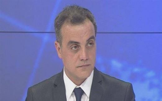 Ο δημοσιογράφος Καρυπίδης καταγγέλλει τα media για προπαγάνδα