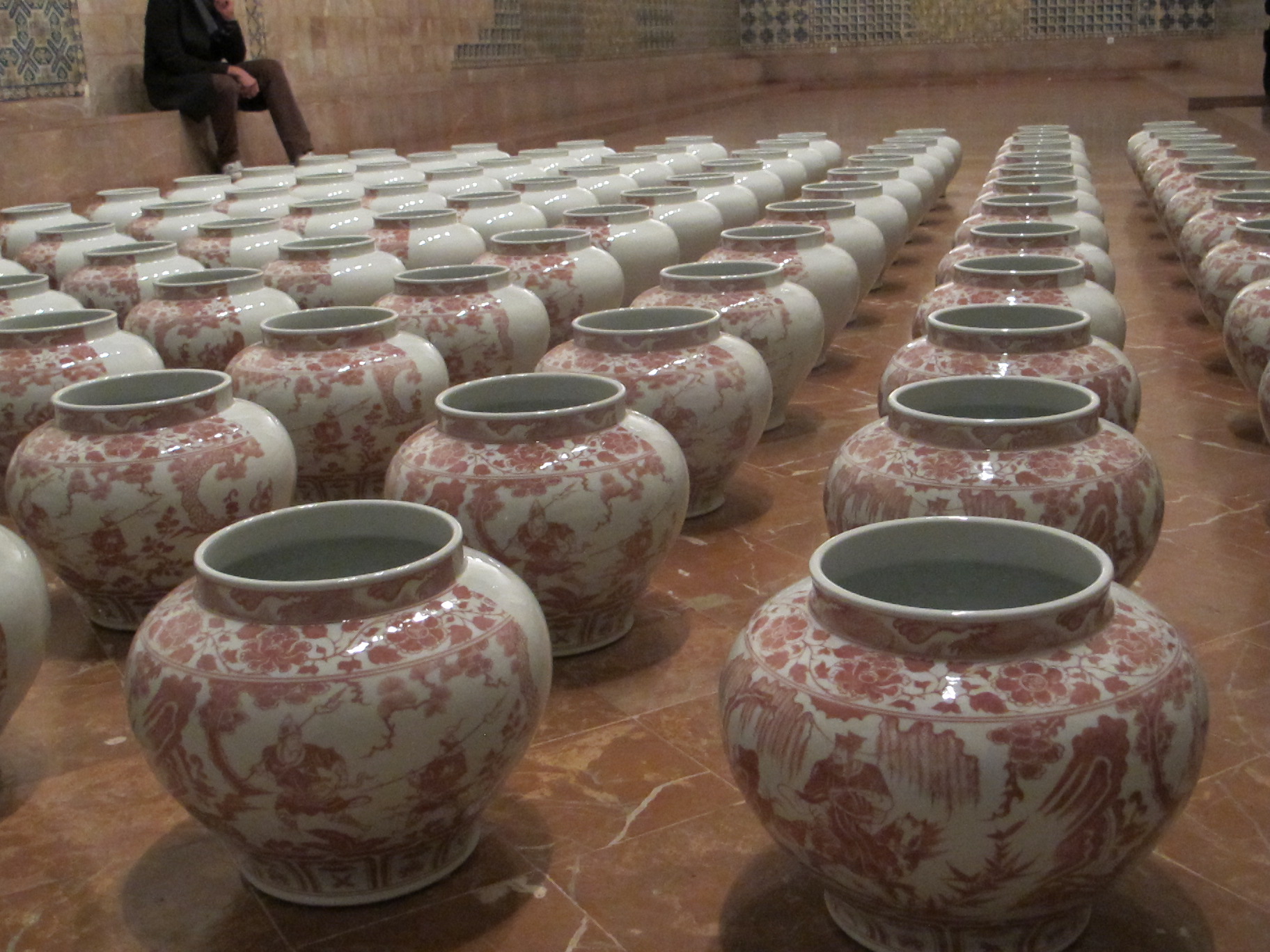 Έσπασε βάζο αξίας 1 εκατ. δολαρίων