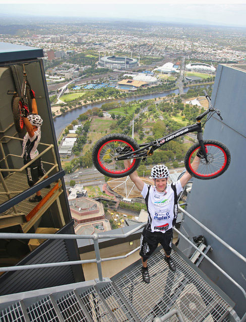 Ανέβηκε 2.919 σκαλιά με ποδήλατo
