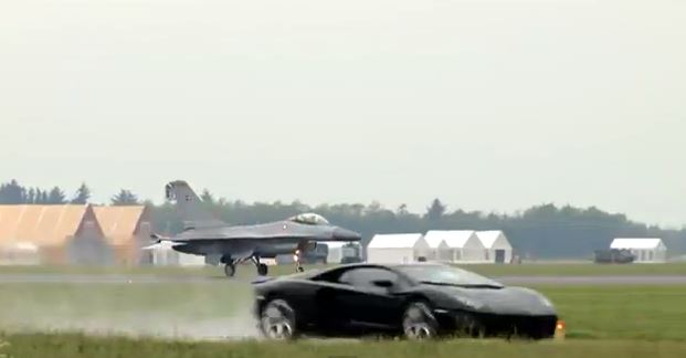 ΒΙΝΤΕΟ-Lamborghini τα… έβαλε με F-16. Ποιος νίκησε;