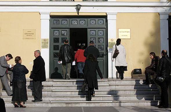 ΤΩΡΑ-Απόδραση κρατουμένου από την Ευελπιδων