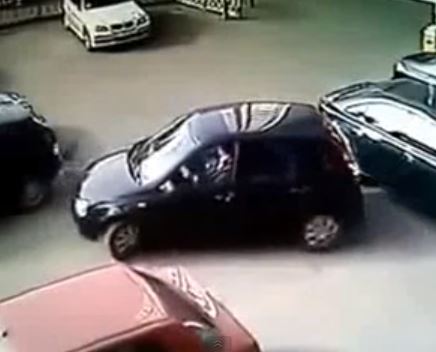 ΒΙΝΤΕΟ-Ακόμα… ξεπαρκάρει