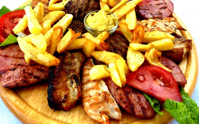 Θέλω να τσικνίσω, αλλά χωρίς να παχύνω. Μπορώ;