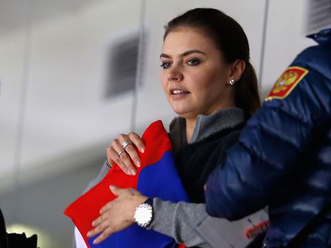 Με βέρα στο δεξί η Καμπάγεβα