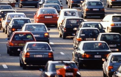 ΕΛΣΤΑΤ: Αυξήθηκαν οι άδειες κυκλοφορίας