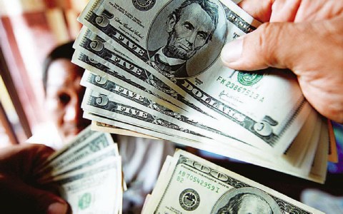 1 εκατ. δολάρια για.. σκηνικό