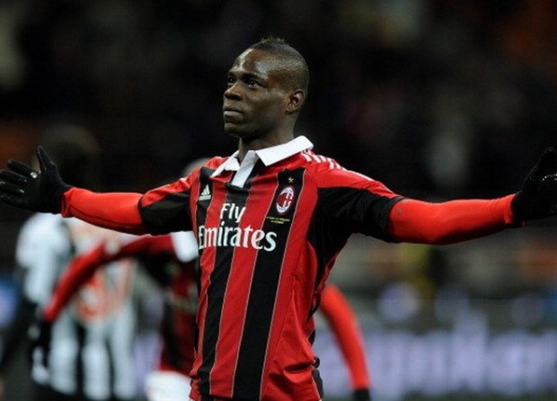 ΦΩΤΟ-Το νέο κούρεμα του Μπαλοτέλι